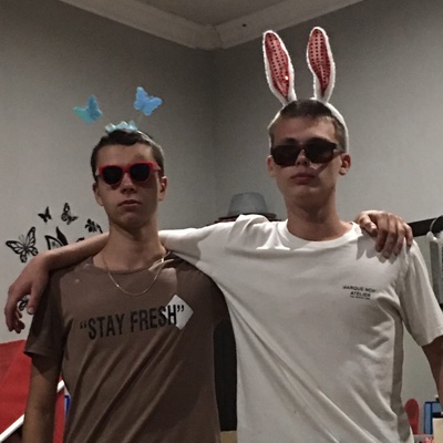 Вова Поваляев