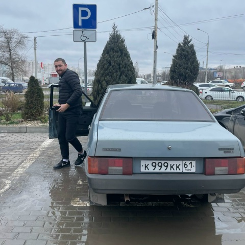 Денис Санников