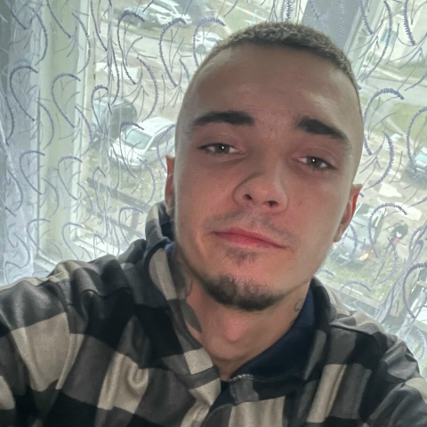 Илья Микуц